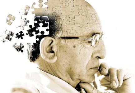 Профилактику старческого слабоумия нужно начинать задолго до старости